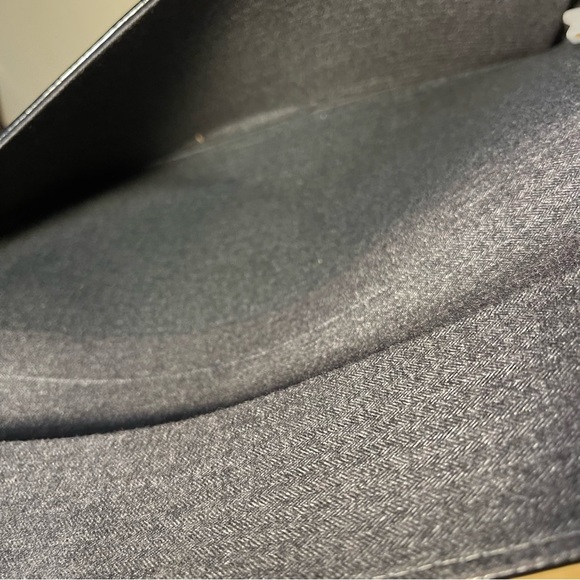 Maroo MR-MS2001 Premium Leather Sleeve 13" Laptop and Tablets - Picture 8 of 10